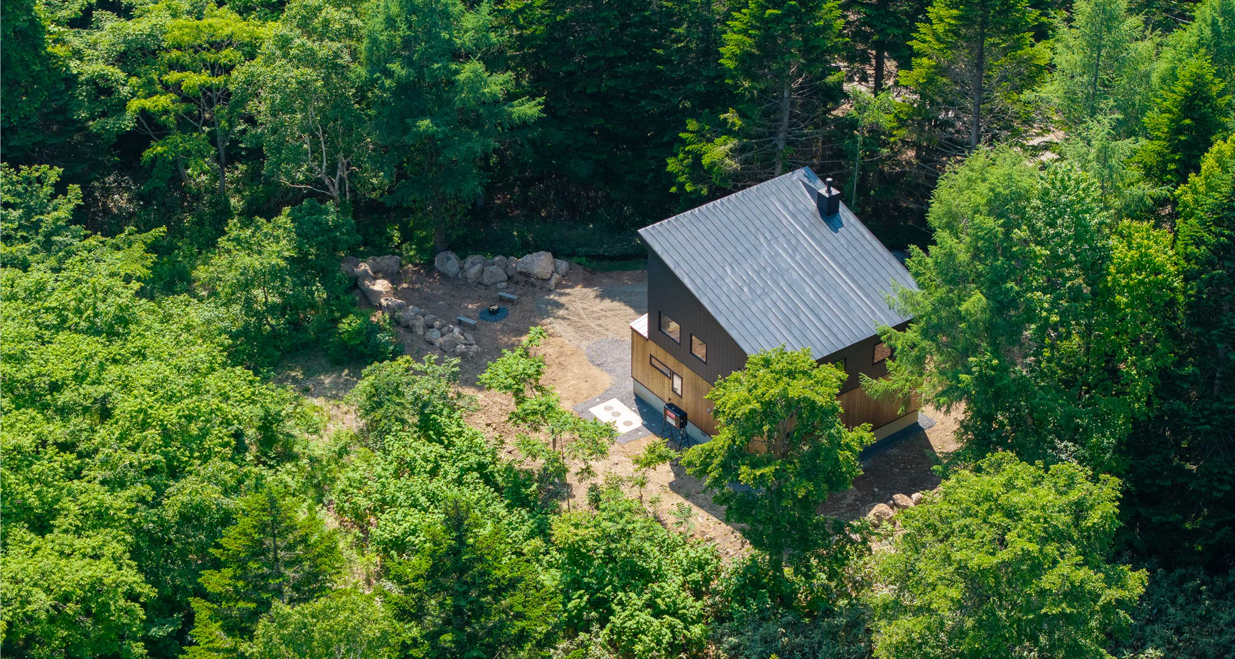 自然に囲まれた別荘
